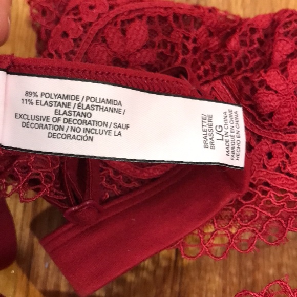 Victoria’s Secret Red Lace Bra Size Large - Picture 7 of 16